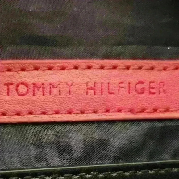 TOMMY  HILFIGER SHOULDER BAG - Picture 3 of 7